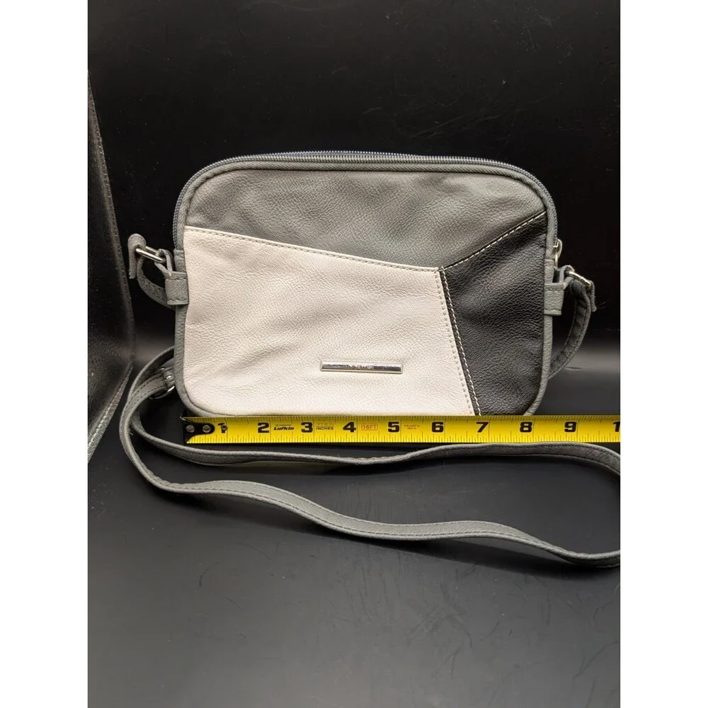 Nine West Zippered Top Crossbody Bag Purse Black Faux Leather Adjustable Strap